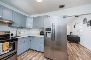 2371 NW 85th St, Miami, FL 33147 - Photo 26