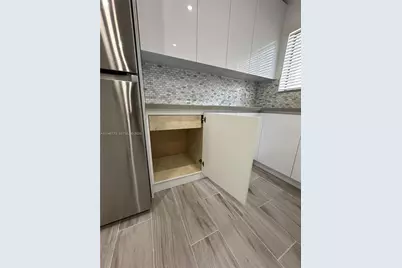 551 SW 57th Ave #2, Miami, FL 33144 - Photo 8