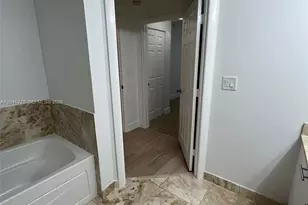 510 NW 84th Ave, Plantation, FL 33324 - Photo 6