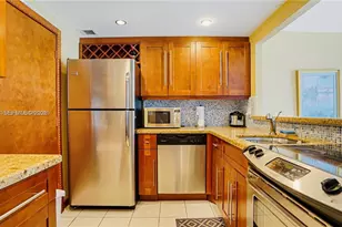 401 Ocean Dr, Miami Beach, FL 33139 - Photo 4