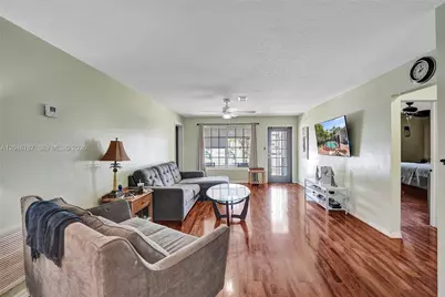 206 SE 3rd St, Dania Beach, FL 33004 - Photo 16