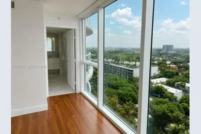 2101 Brickell Ave #1501, Miami, FL 33129 - Photo 4