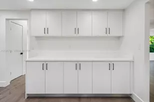 1500 NE 13th Pl, Miami, FL 33139 - Photo 22