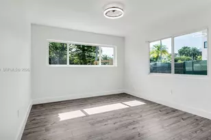 1500 NE 13th Pl, Miami, FL 33139 - Photo 14