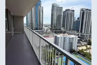915 NW 1st Ave #H2707, Miami, FL 33136 - Photo 10