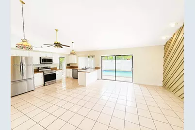 925 NE 207th Ter #0, Miami, FL 33179 - Photo 6
