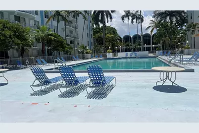 488 NW 165th St Rd #B-309, Miami, FL 33169 - Photo 14