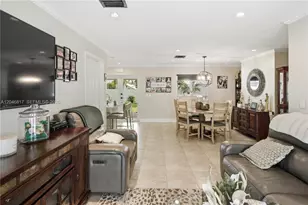 10451 SW 201st Terrace, Cutler Bay, FL 33189 - Photo 4