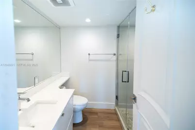 2000 Towerside Ter #1910, Miami, FL 33138 - Photo 12