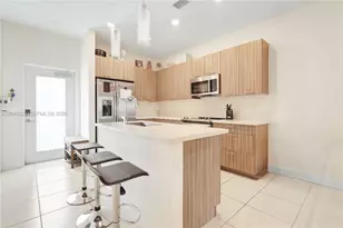 4636 NW 84th Ave, Doral, FL 33166 - Photo 2