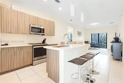 4636 NW 84th Ave #22, Doral, FL 33166 - Photo 8