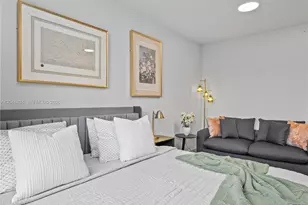 121 NE 5th St, Miami, FL 33132 - Photo 46