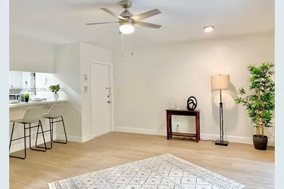 815 Middle River Dr #204, Fort Lauderdale, FL 33304 - Photo 4