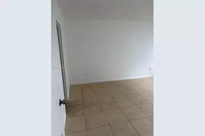 1865 79th St Cswy #8K, Miami, FL 33141 - Photo 16