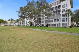 2651 S Course Dr, Pompano Beach, FL 33069 - Photo 26