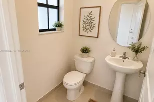 3338 W 112th St, Hialeah, FL 33018 - Photo 6