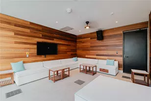 20 NE 11th St, Miami, FL 33132 - Photo 36