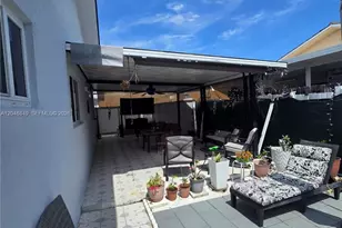 2727 W 70th St, Hialeah, FL 33016 - Photo 20