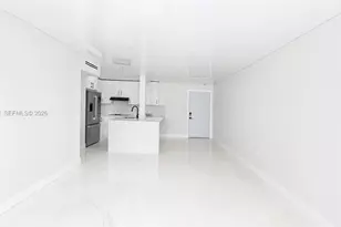 9682 Fontainebleau Blvd, Miami, FL 33172 - Photo 4