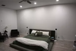 1831 SW 48th Ave, West Park, FL 33023 - Photo 8