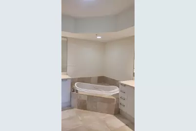 14951 Royal Oaks Ln #1105, North Miami, FL 33181 - Photo 16