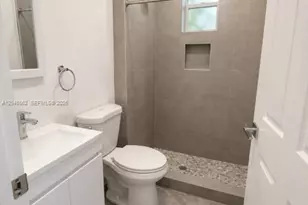 1021 NW 3rd St, Miami, FL 33128 - Photo 8