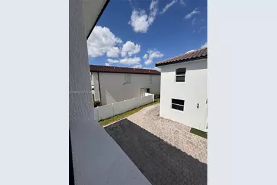 16934 SW 92nd St Cir #Studio, Miami, FL 33196 - Photo 8