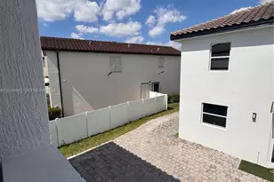 16934 SW 92nd St Cir, Miami, FL 33196 - Photo 8