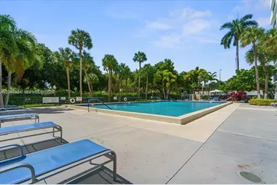 3200 Port Royale Dr N #205, Fort Lauderdale, FL 33308 - Photo 34