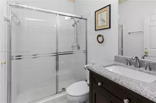 16048 NW 82nd Pl, Miami Lakes, FL 33016 - Photo 16
