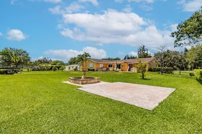 13450 SW 26th St, Davie, FL 33325 - Photo 26
