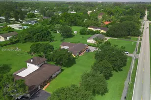 13450 SW 26th St, Davie, FL 33325 - Photo 16