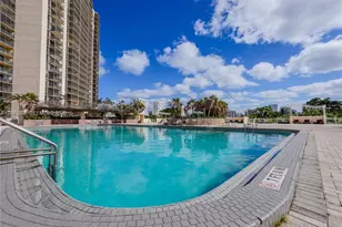 20301 W Country Club Dr, Aventura, FL 33180 - Photo 20
