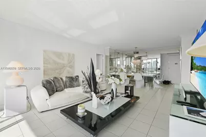 20301 W Country Club Dr #1226, Aventura, FL 33180 - Photo 4