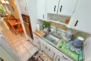 8132 Harding Ave, Miami Beach, FL 33141 - Photo 10