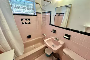 8132 Harding Ave, Miami Beach, FL 33141 - Photo 12