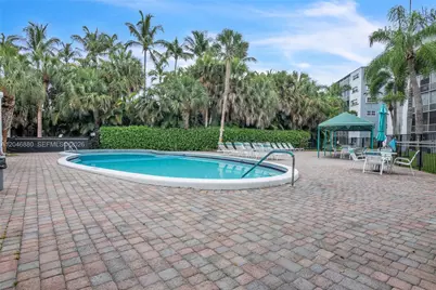 1000 NE 14th Ave #503, Hallandale Beach, FL 33009 - Photo 14