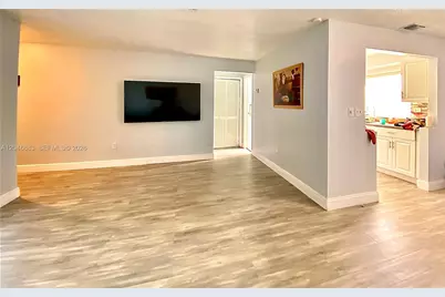 6810 NW 28th St, Sunrise, FL 33313 - Photo 4