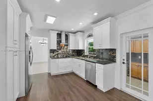 9260 SW 56th St, Miami, FL 33165 - Photo 24