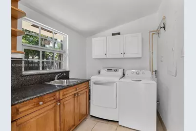 9260 SW 56th St, Miami, FL 33165 - Photo 30