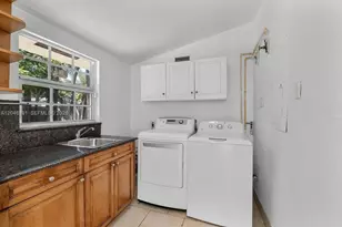 9260 SW 56th St, Miami, FL 33165 - Photo 30