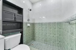 9260 SW 56th St, Miami, FL 33165 - Photo 14