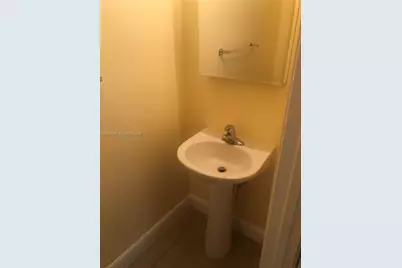 1129 SW 147th Ter, Pembroke Pines, FL 33027 - Photo 8