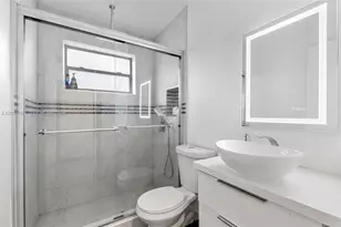 3430 NW 43rd Ave, Lauderdale Lakes, FL 33319 - Photo 8