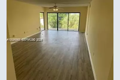 461 Ives Dairy Rd #406-2, Miami, FL 33179 - Photo 6