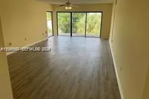 461 Ives Dairy Rd, Miami, FL 33179 - Photo 6