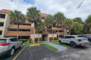 461 Ives Dairy Rd, Miami, FL 33179 - Photo 1