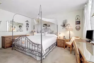 5005 Collins Ave, Miami Beach, FL 33140 - Photo 24