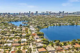 19225 NE 18th Ave, Miami, FL 33179 - Photo 52