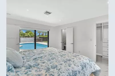 19225 NE 18th Ave, Miami, FL 33179 - Photo 32